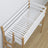 Lit mezzanine blanc-chêne dans la chambre d'enfant – décoration scandinave, en bois