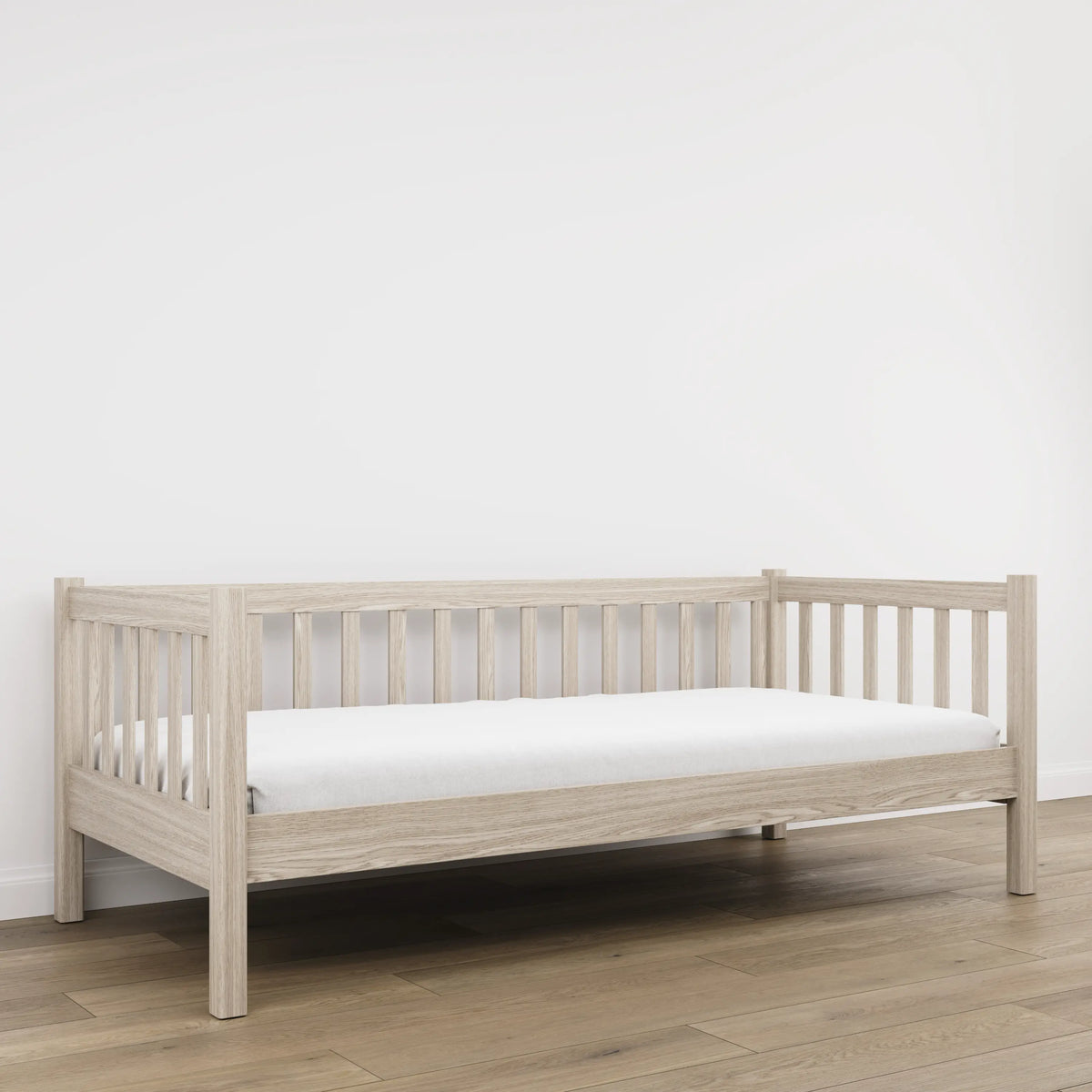 Sofa-lit en chêne chêne blanchi – détails du bois et des assemblages, Nizio Home