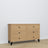 Commode 6S chêne naturel avec noir – en chêne, szuflady fermé, vue frontale, Nizio
