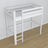 Lit mezzanine blanc dans la chambre d'enfant – décoration scandinave, en bois