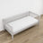 Sofa-lit gris dans la chambre d'enfant – décoration scandinave, en bois